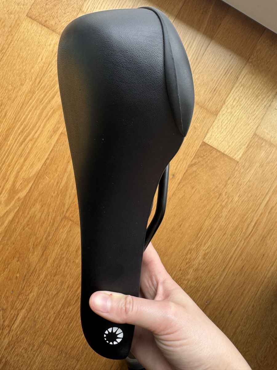 Ersatzteile: Velosattel schwarz – Neu (gemäss Beschreibung) aus Basel von Giu_giu 2
