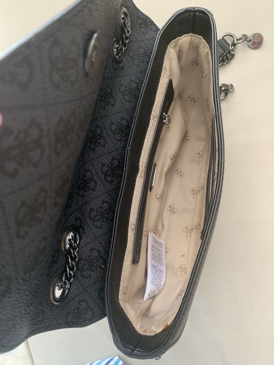 Guess Taschen für Damen: Guess Tasche  – Gebraucht aus Bergdietikon von zor_856j 8