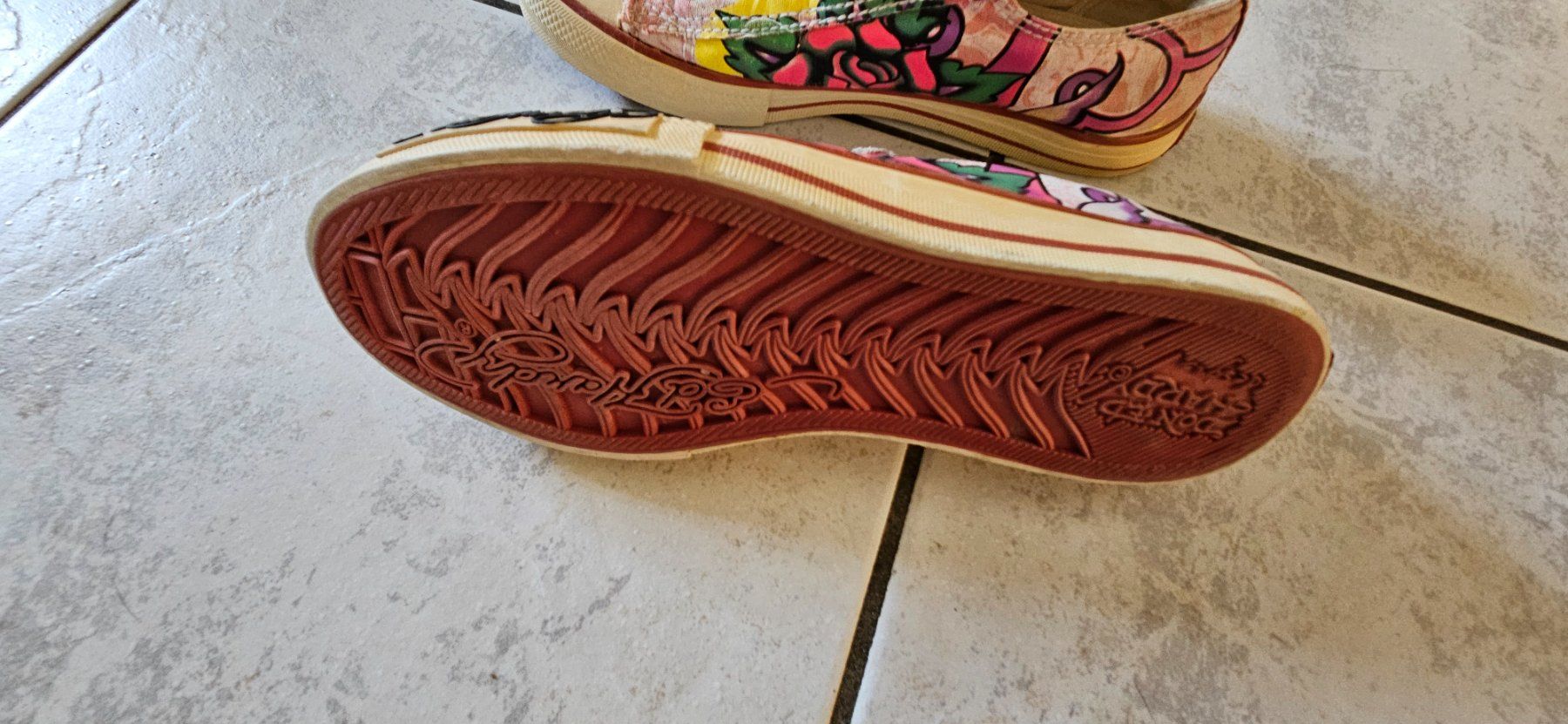 Ed Hardy Damenschuhe: Ed Hardy Turnschuhe Frsuen Gr.38 – Gebraucht aus Volketswil von James2012 2
