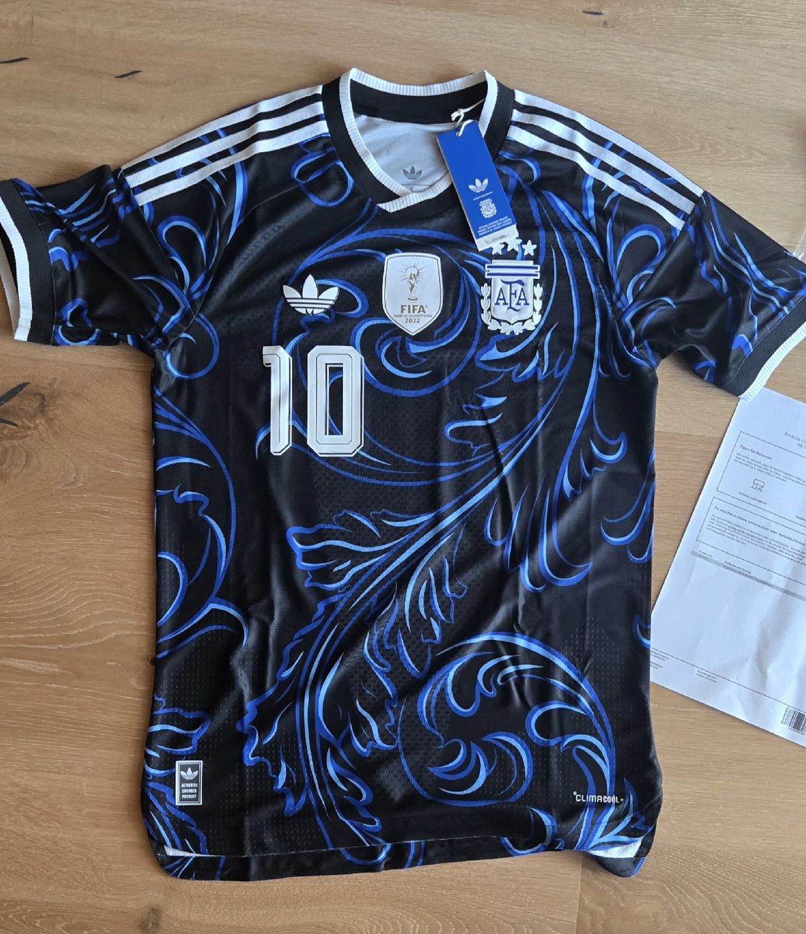 Adidas Canottiere & Pantaloni: Argentinien Authentic Auswärts Trikot – Nuovo e nell'imballaggio originale da Scheuren venduto da Amandax5
