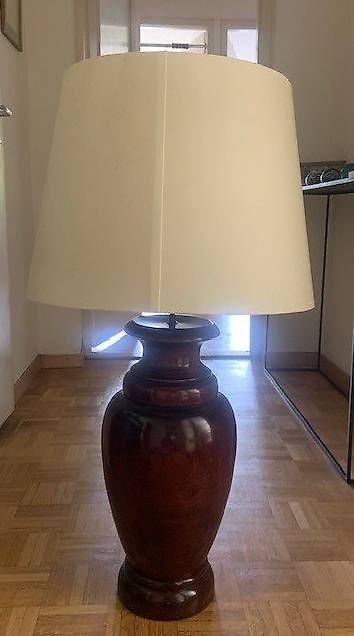 Lampen: Grande lampe en bois plaqué type acajou – Gebraucht aus Genève von Rohansuisse