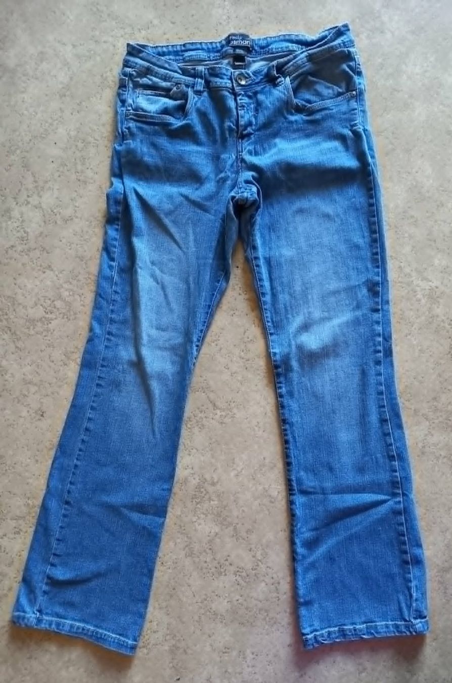 Jeans: Jeans Damen 2 Stck. blau Gr 42 – Usato da Möhlin venduto da Simba4871 2