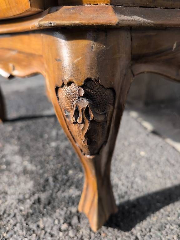 Kommoden: Commode ancienne  – Defekt aus La Chaux-de-Fonds von Mcleonita 3