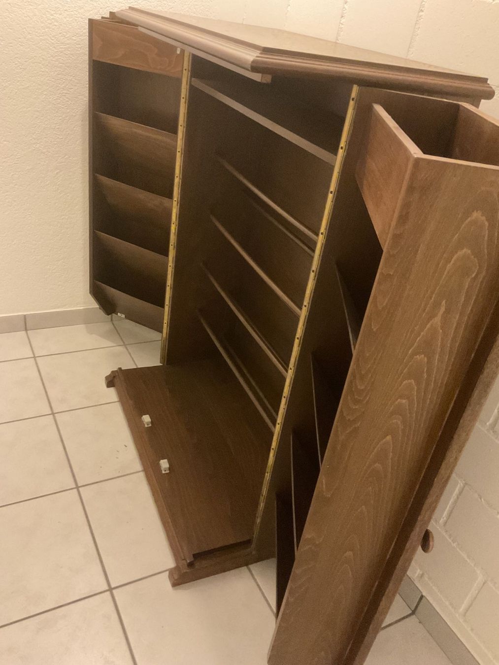 Armadi: Schuhschrank – Usato da Solothurn venduto da huesi78 2