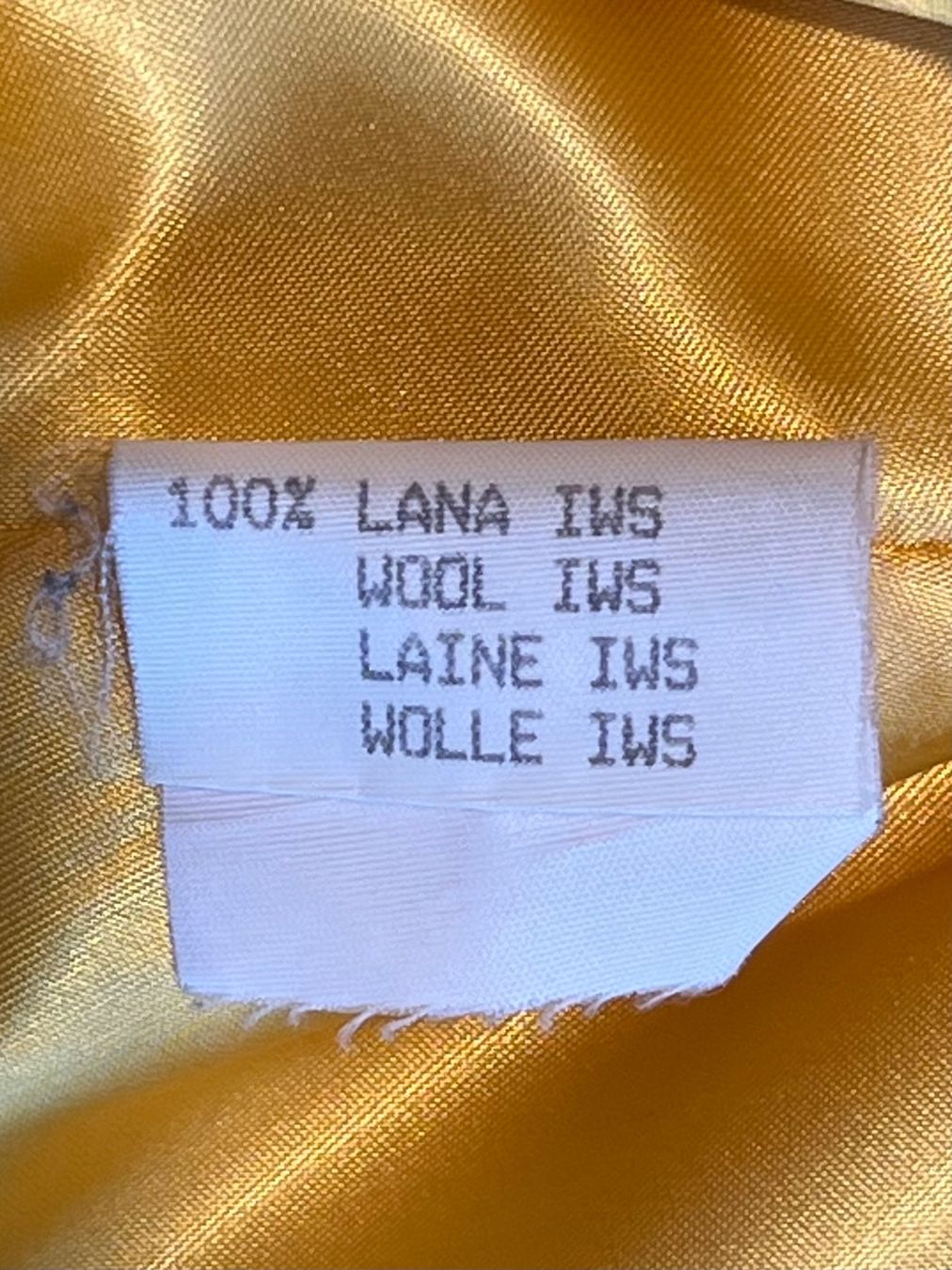 Mugler Jacken: Vintage Blazer von Thierry Mugler Activ – Gebraucht aus Uster von Family_Boutique 5