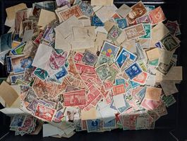 Lot Briefmarken. Alle Welt