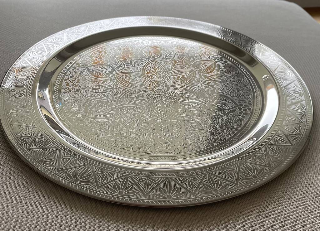 Piatti di portata: Dekotablett mit Ornament-Muster – Usato da Zürich venduto da maggie197 1