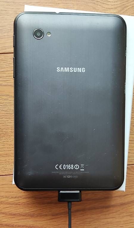 Samsung Tablet PC: Tablet Samsung Galaxy Tab 7.0 Plus – Usato da Bennau venduto da and_fh7m 2