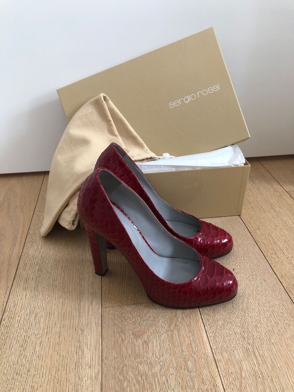 Sergio Rossi Scarpe da donna: Sergio Rossi red pumps – Usato da Zurich venduto da MariaSPO
