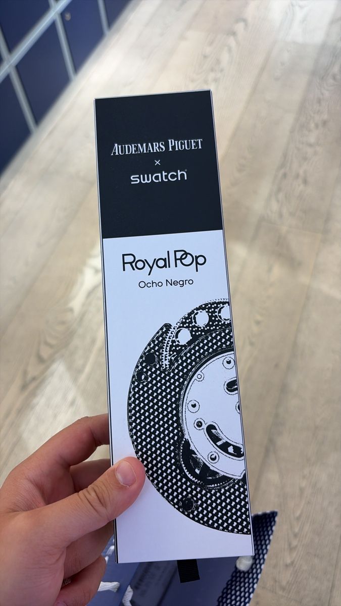 Swatch Orologi: AP Swatch royal pop ocho negro NEU – Nuovo e nell'imballaggio originale da Bösingen venduto da watchoutonflavio. 1