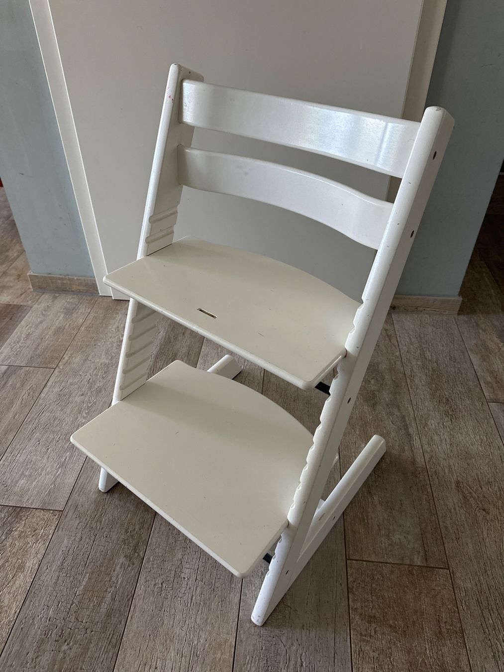 Stokke Chaises hautes: Stokke Tripp Trapp white used condition – D'occasion à Signy par HelloVeloCH
