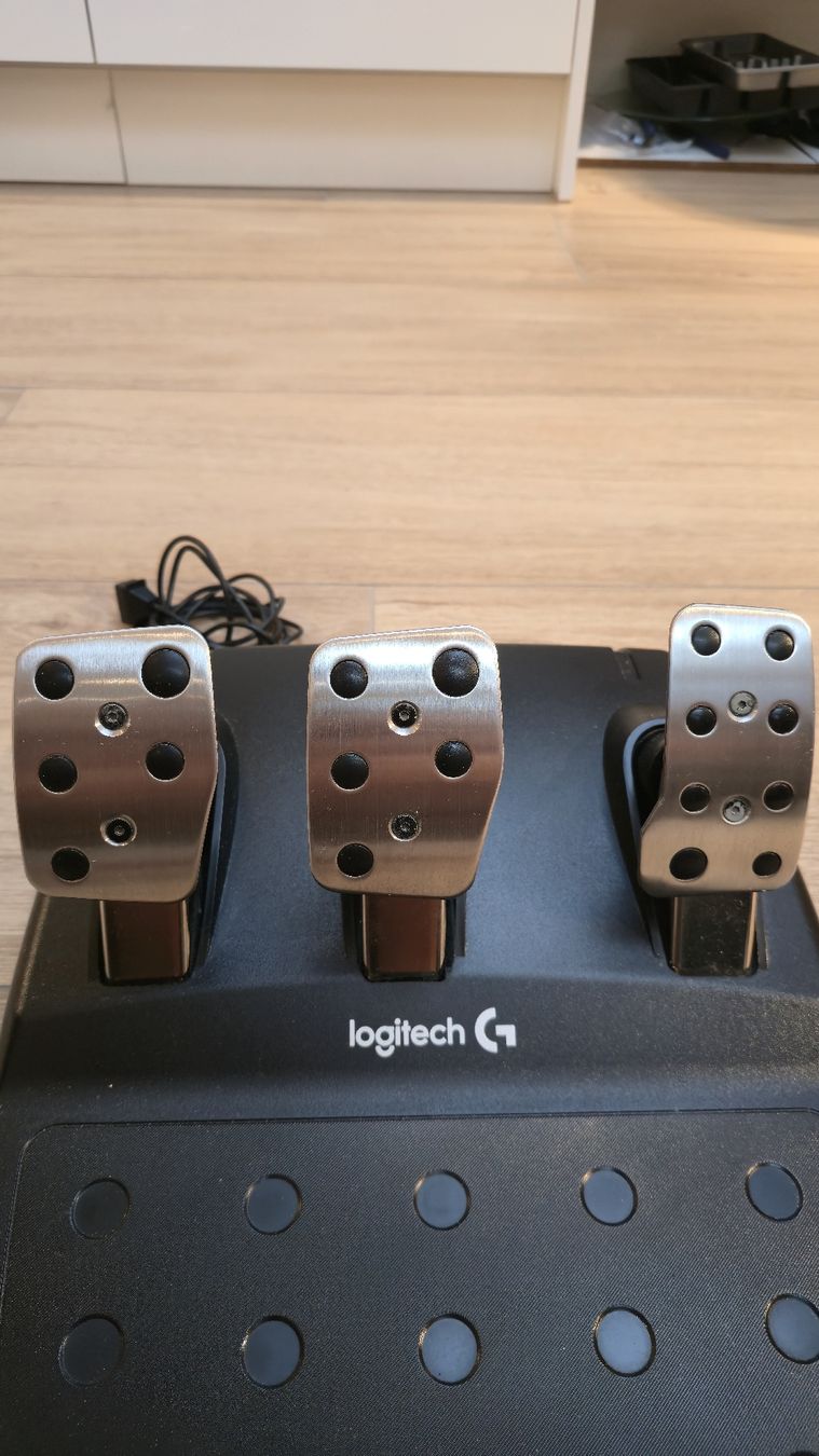 Logitech Manettes: Logitech G29 Komplettes Set – D'occasion à Emmenbrücke par hoa_sw7m 4