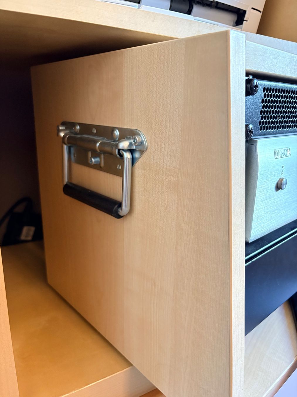 Sonstiges Zubehör: Thon Studio Desktop Rack 6U – Gebraucht aus Brunnen von Piacello 3