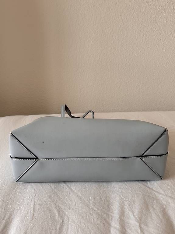 Taschen für Damen: Guess Tote Bag – Gebraucht aus Zürich von Groot2000 4