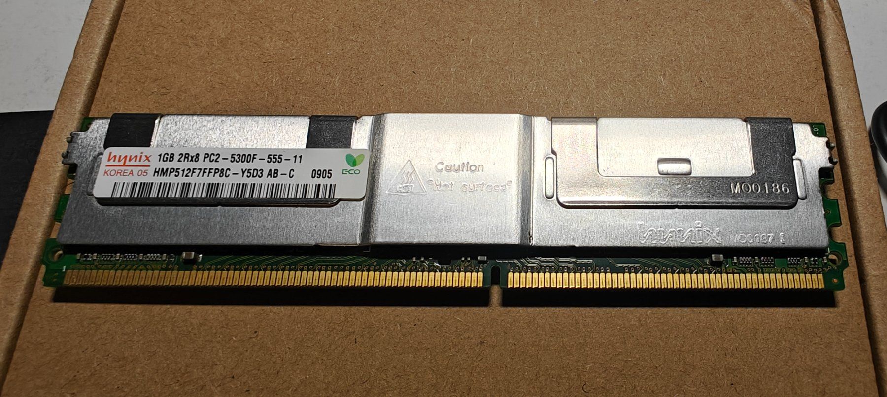 Componenti elettronici: Hynix 1GB 2Rx8 PC2 - 5300F-555-11 – Usato da Safenwil venduto da Tamaria