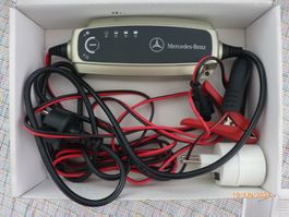 Autobatterie Ladegerät von Mercedes gemäss Bilder.