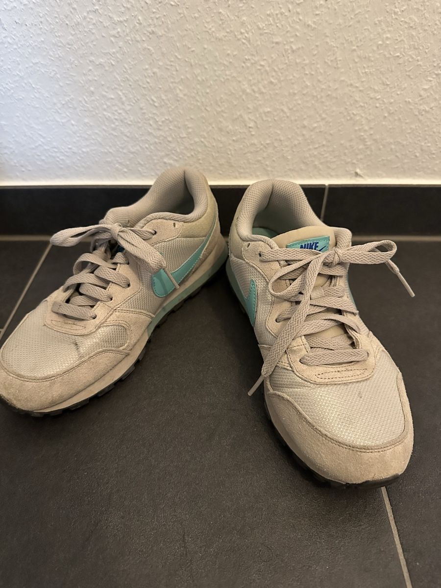 Nike Chaussures hommes: Nike Sneaker – D'occasion à Basel par jane_2h95 2