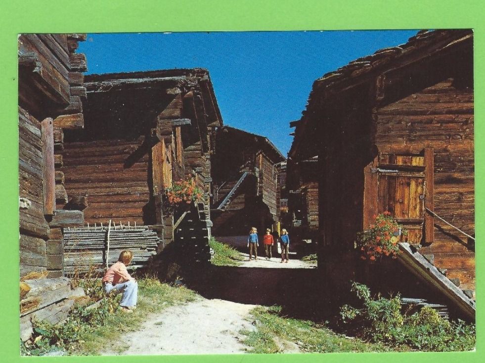 Ansichtskarten: Bellwald, Malerische alte Gasse – Gebraucht aus Zürich von t24_de