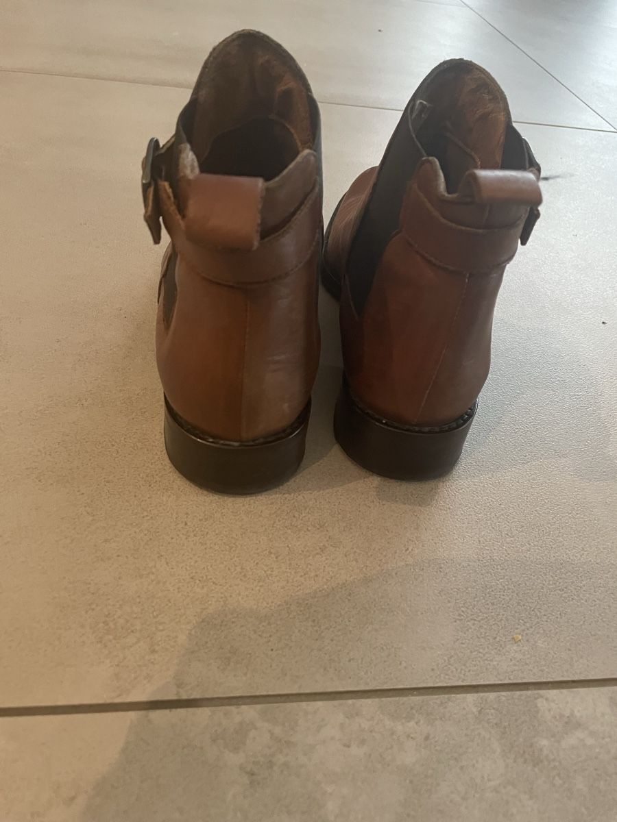 Chaussures femmes: Leder Sitfeletten – D'occasion à Zollikofen par ballspielerb1 1