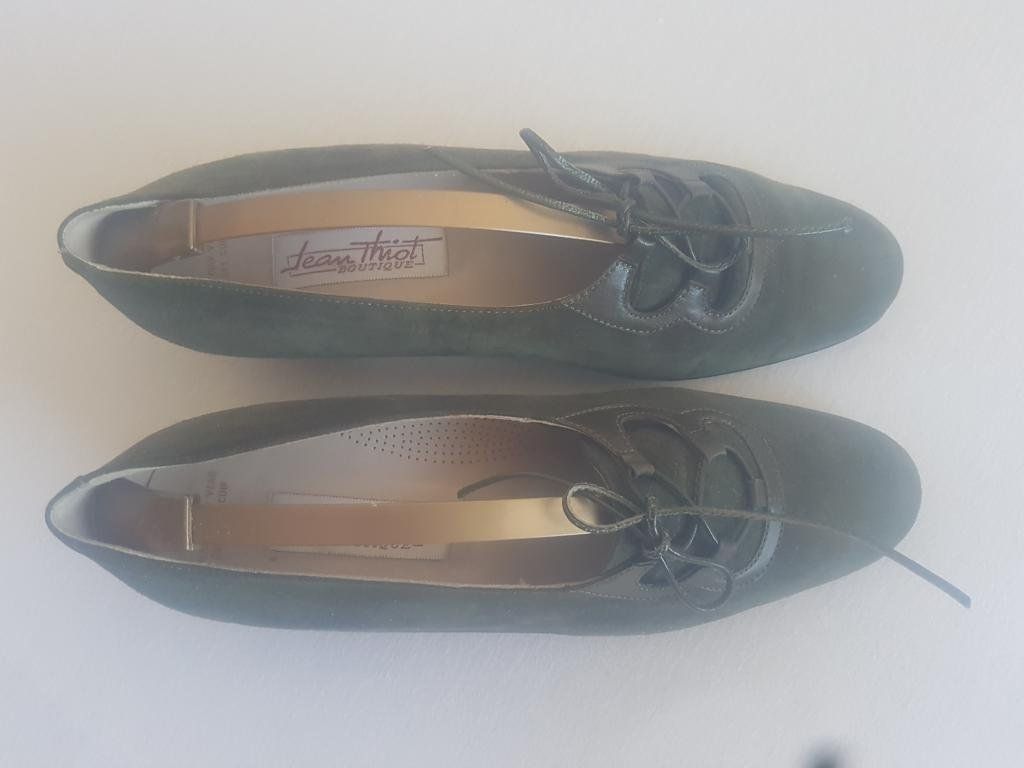 Scarpe da donna: Elégantes chaussures de dame – Usato da Courtepin venduto da mara_1808 2