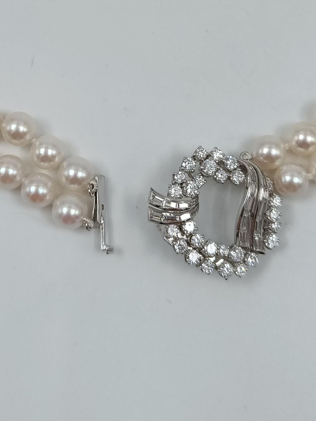 Catenine: AUSSERGEWÖHNLICHES PERLENCOLLIER MIT DIAMANTVERSCHLUSS – Usato da Luzern venduto da EdiGem 9