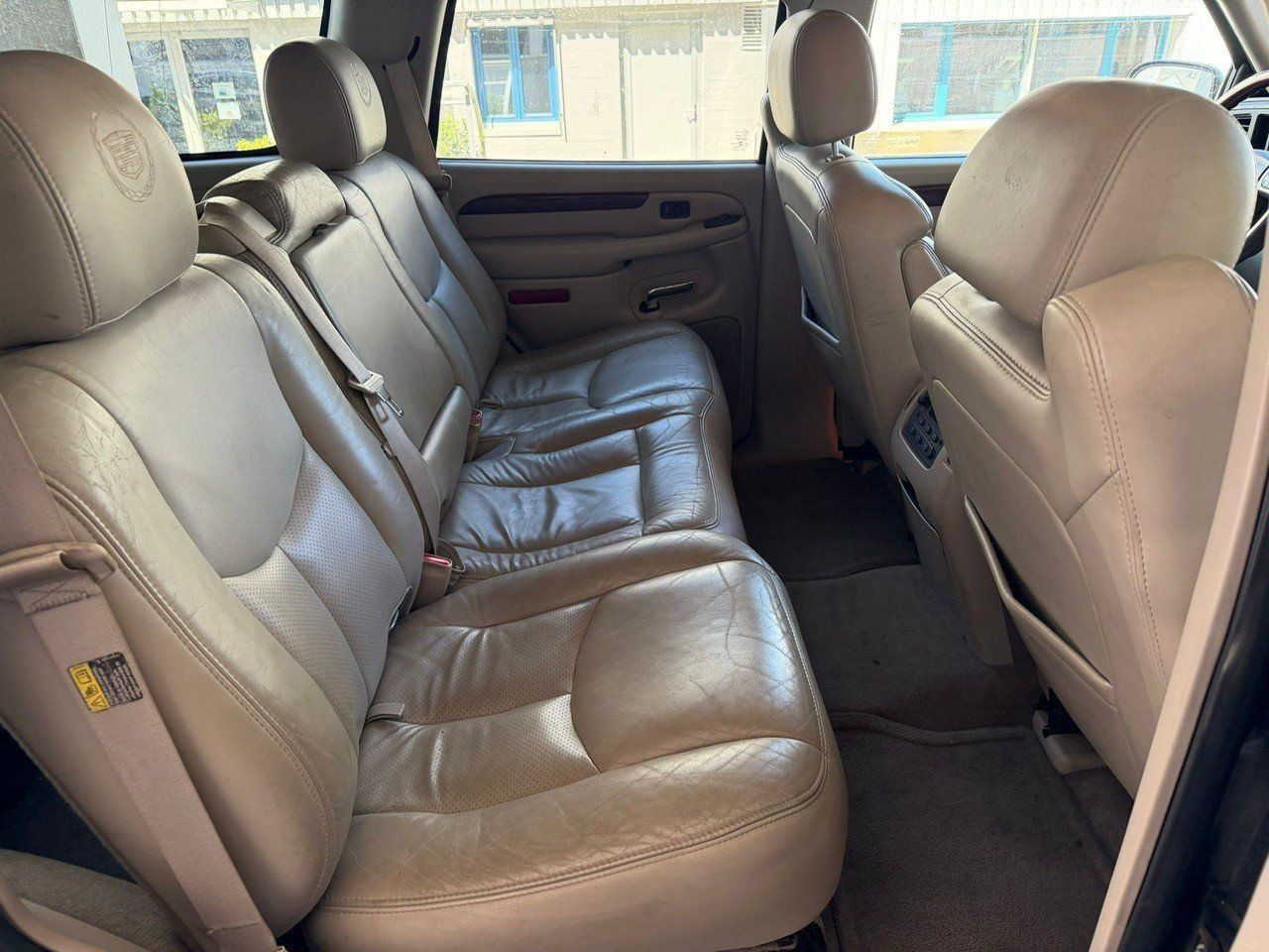 Cadillac Autos: CADILLAC ESCALADE 6,0 V8   8 PLÄTZTER – Gebraucht aus Avenches von BOOTTRANSPORTE 3
