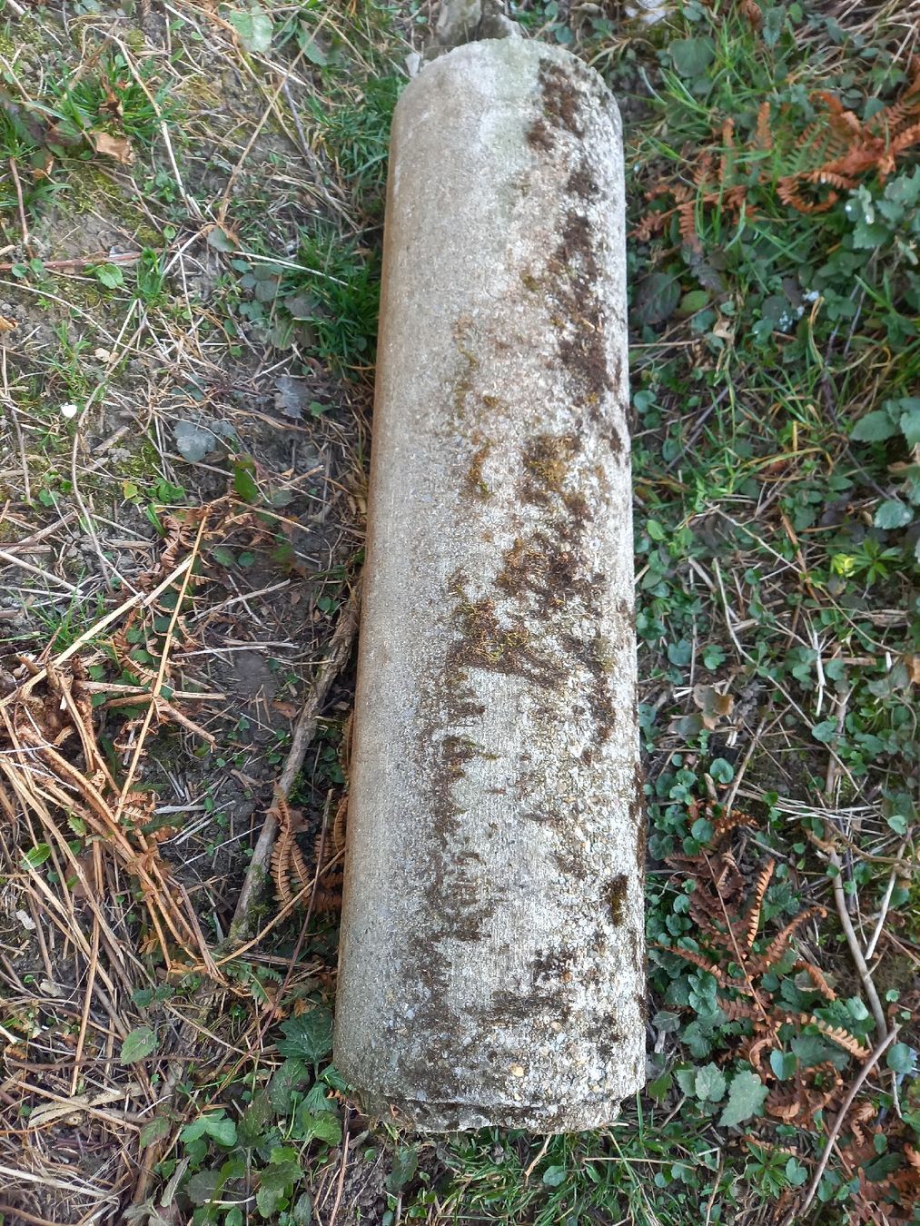 Stagni & Fontane ornamentali: Gebrauchtes Betonrohr, 20 cm Durchmesser – Usato da Galgenen venduto da Allerlei8854 3
