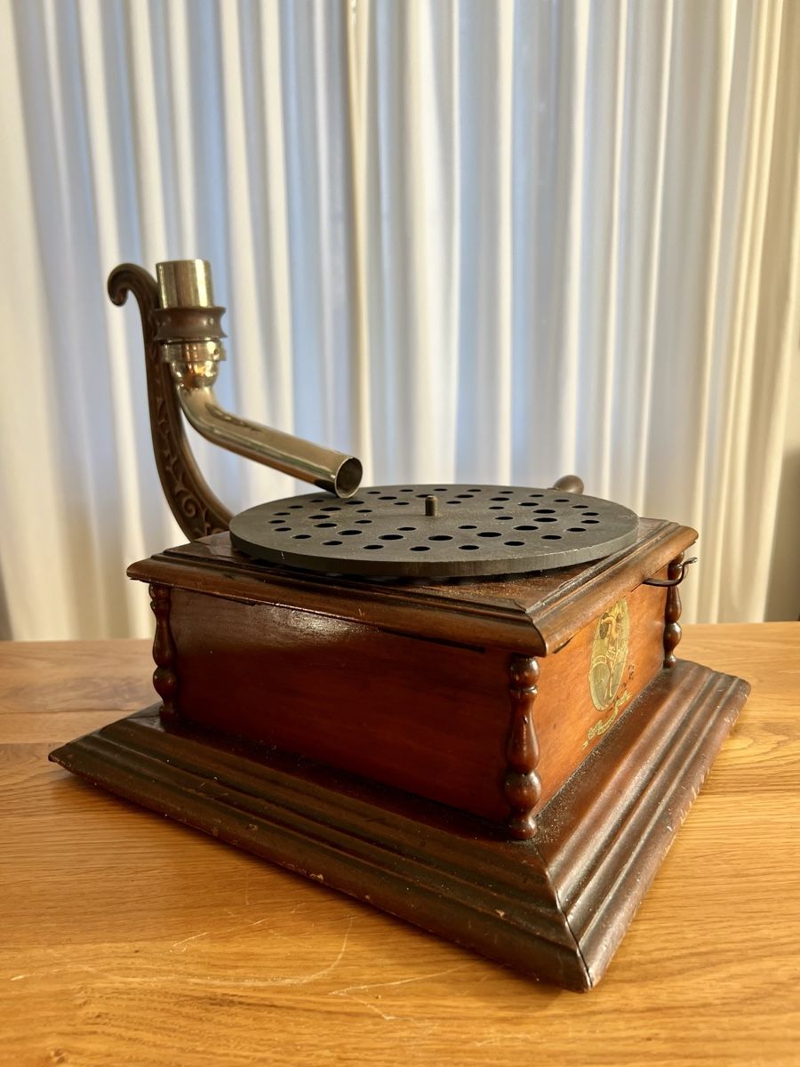 Plattenspieler: Grammophon  – Gebraucht aus Münchenstein von cor_wpw2 2