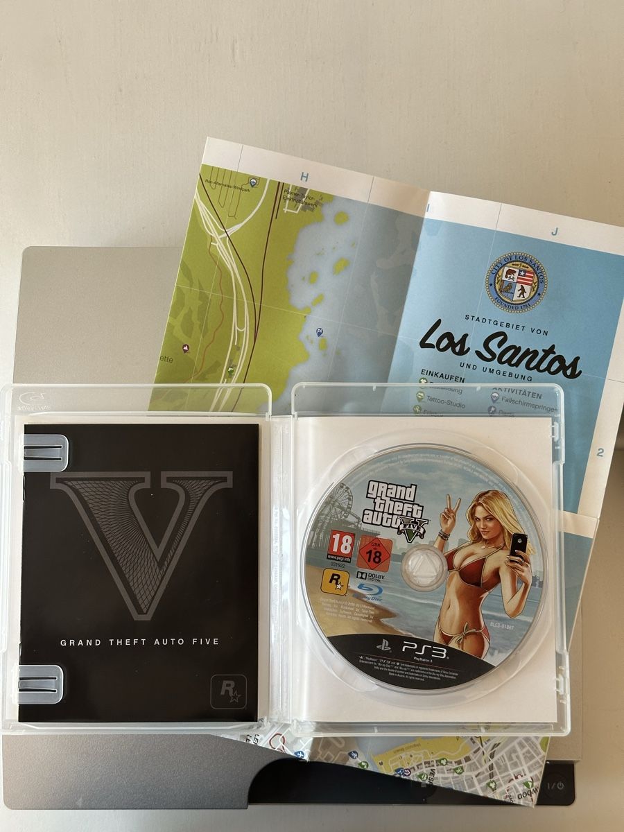 Giochi: Grand Theft Auto V PS3 game complete with map and manual – Nuovo (secondo la descrizione) da Herrliberg venduto da psm_67l5 1