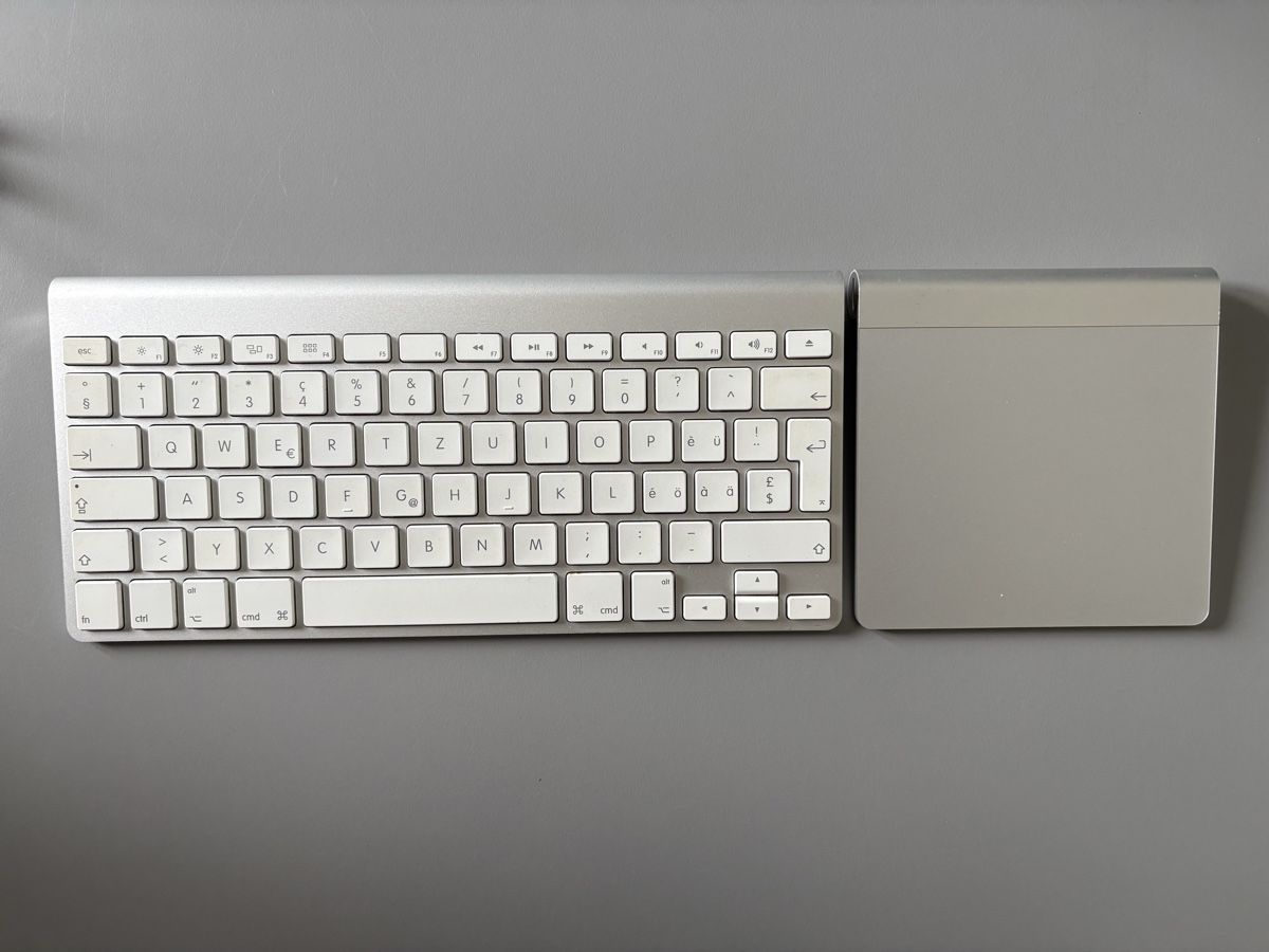 Apple Tastaturen: Apple Tastatur und Trackpad – Gebraucht aus Ottenbach von rah_5nql