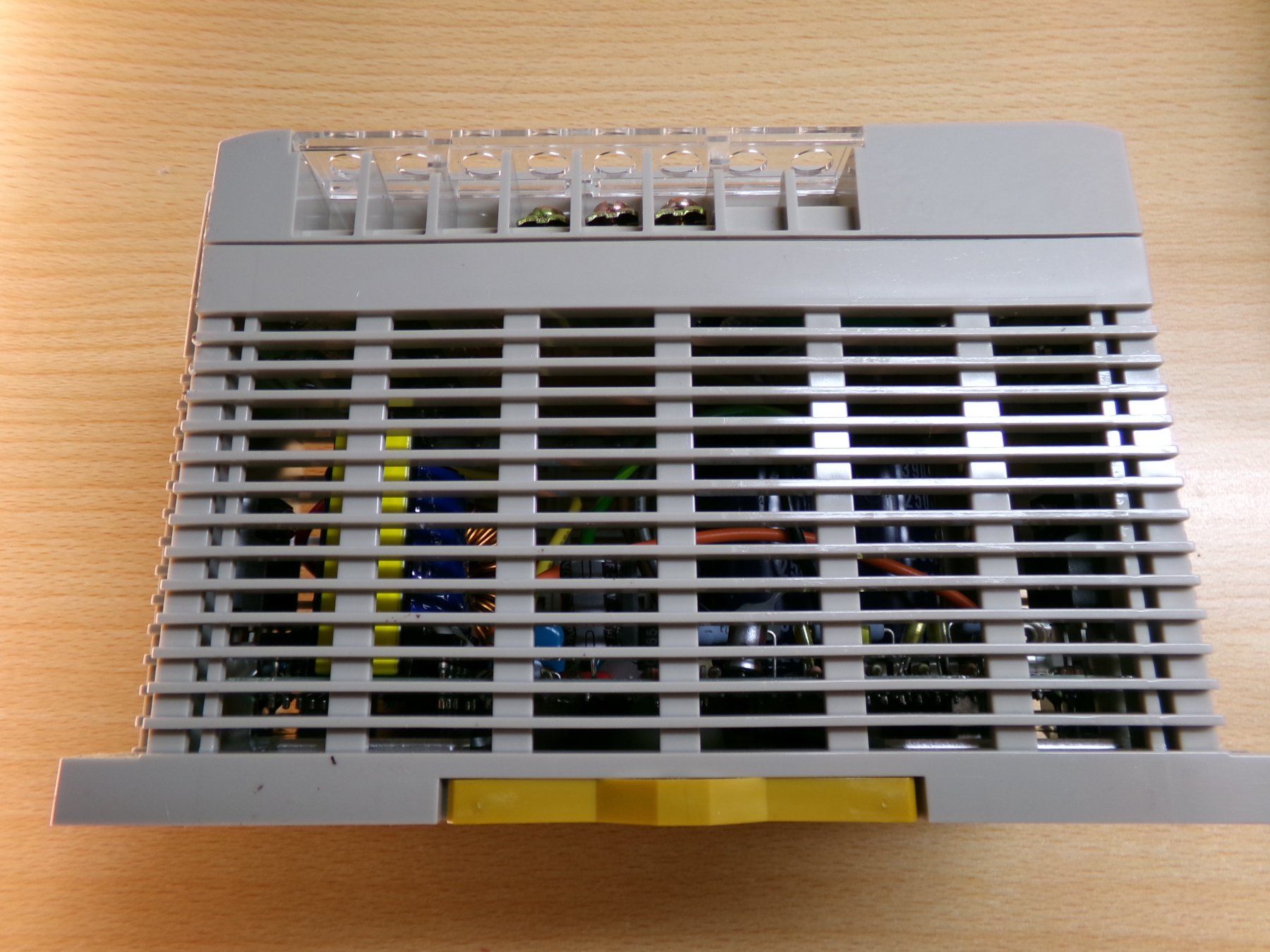 Omron Componenti elettronici: Spannungsversorgung 24V 4,2A Omron – Usato da Hombrechtikon venduto da Maloev17 1