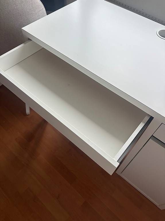 Schreibtische: Ikea Micke Schreibtisch  – Gebraucht aus Küttigen von san_2x92 3