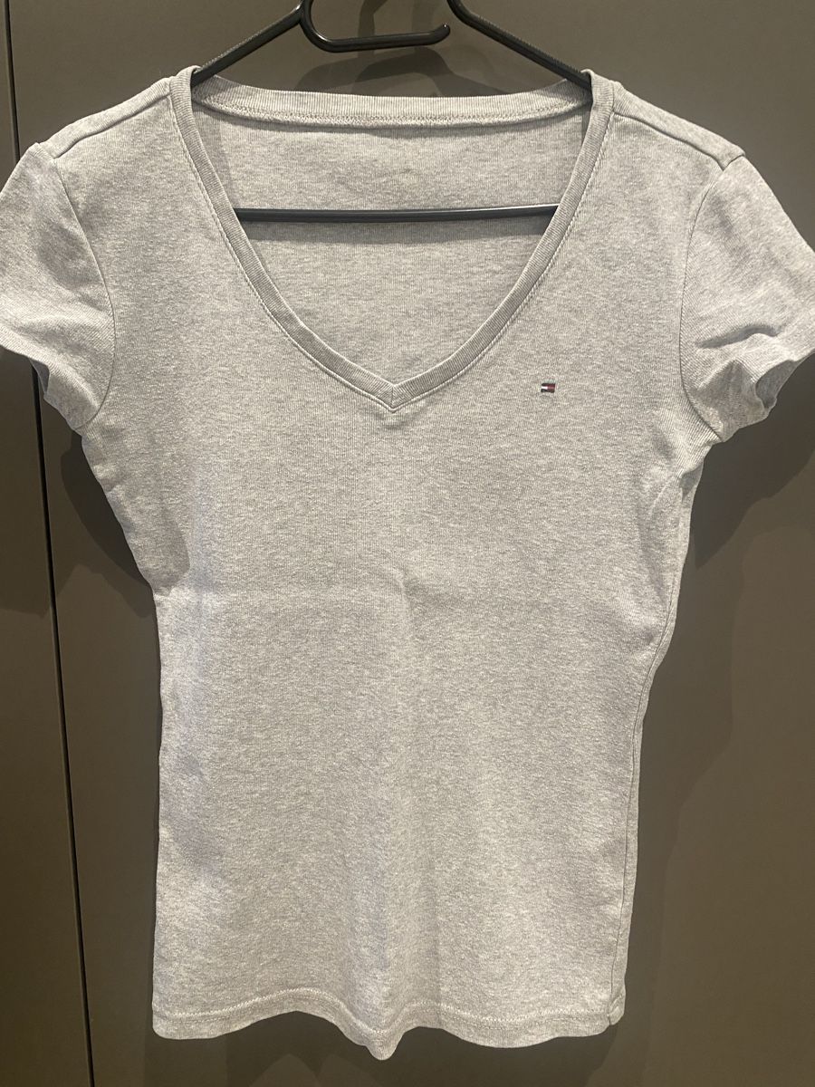 Tommy Hilfiger T-shirt: Tommy Hilfiger Shirt Gr. S – Usato da Berg SG venduto da Silversurfer