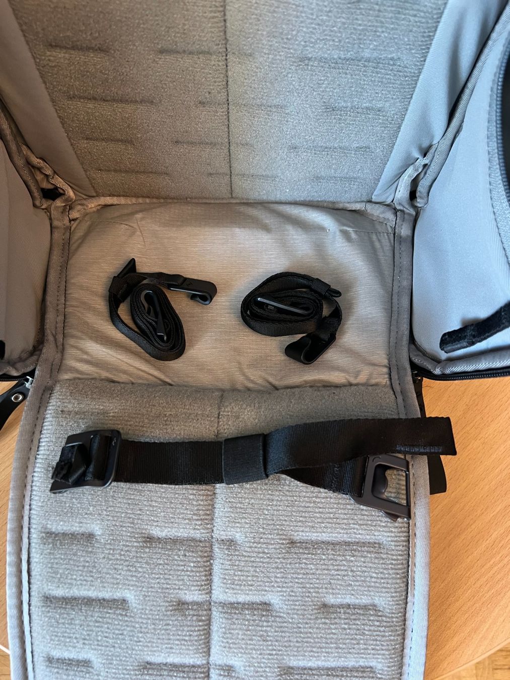 Peak Design Zaini: Sac à dos Peak Design Everyday Backpack Zip 20L noir – Usato da Genève venduto da sgu_52wy 5