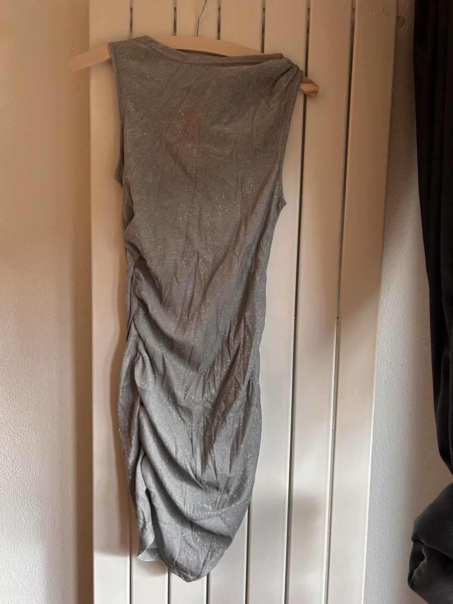 Kleider: Robe soirée vider XS – Neu (gemäss Beschreibung) aus lausanne von Lilos77