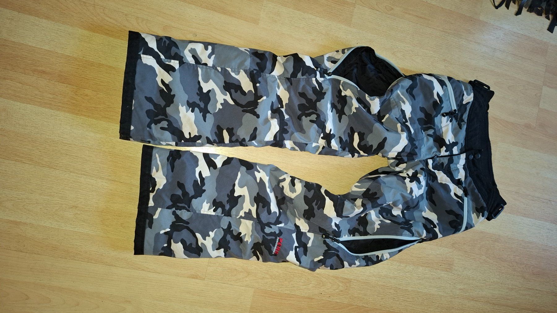 Peak Performance Pantalons: Snowboard Hose – D'occasion à Bad Ragaz par IntruderGlp1400