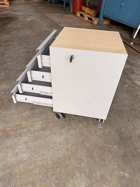 Lista Banconi: Lista Office Mini Caddy – Usato da Appenzell venduto da BumpRiver 1