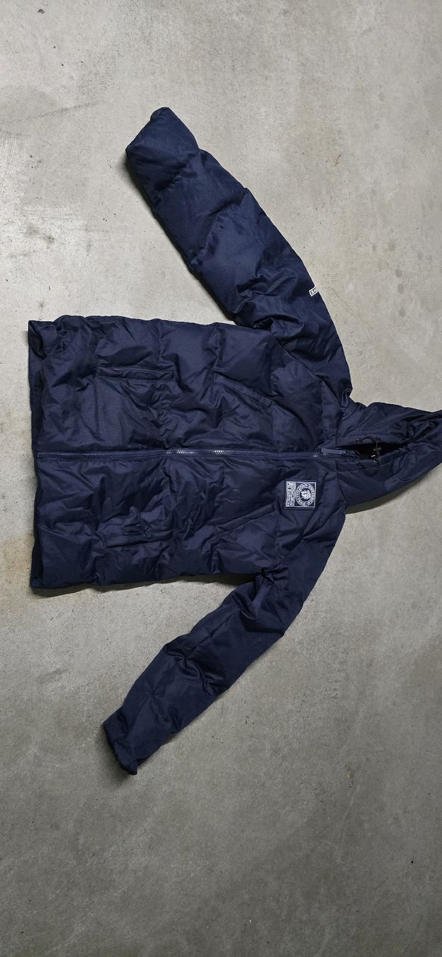 Jacken: Südkurve Winterjacke L – Gebraucht aus Dietikon von Aliba.M