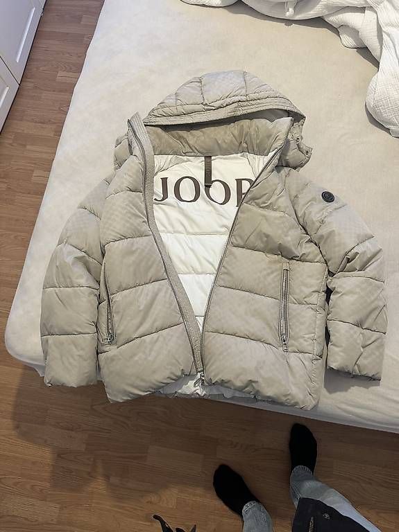 Joop Giacche: JOOP WINTERJACKE – Usato da Kreuzlingen venduto da Mr.Ibi