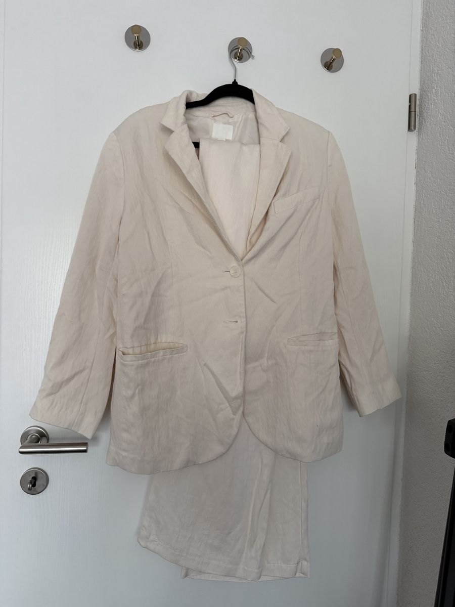 H&M Anzüge & Kostüme: H&M Anzug, Hose 38 und Blazer S – Neu (gemäss Beschreibung) aus Münchenwiler von AM3280 1