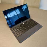 Microsoft Surface mit Tastatur / Type Cover – ungetestet