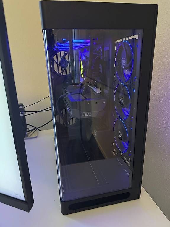 Custodie: Havn HS 420 PC Gehäuse Mid Tower Premium – Usato da Dübendorf venduto da lebe_bunter 1