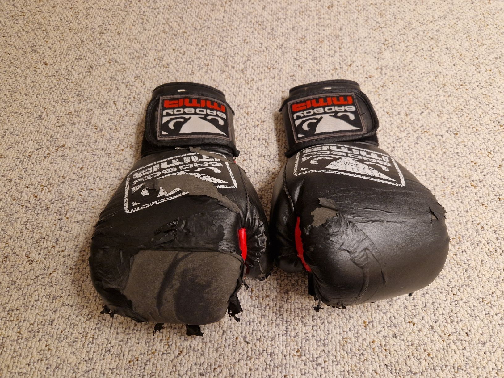 Guanti & manicotti: MMA Boxhandschuhe Bad Boy – Usato da Hettlingen venduto da mat_8pg6 2