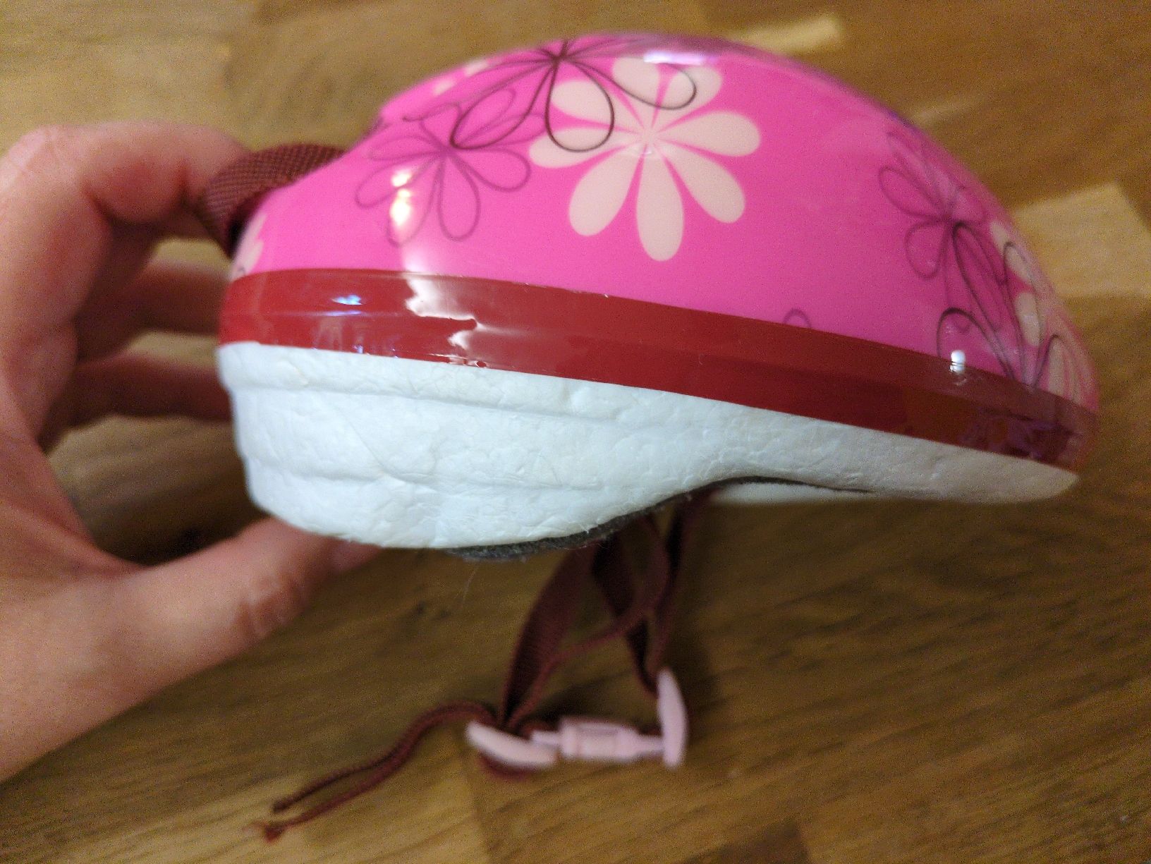 Spielzeuge: Puppen Velohelm – Gebraucht aus Winterthur von Tschebe 1