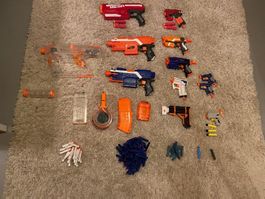 Diverse NERF Pistolen
