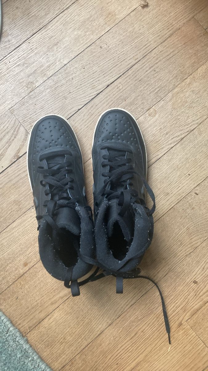 Nike Scarpe da uomo: Nike High Top Sneaker Schwarz  Gr 45gebraucht – Usato da Basel venduto da Nomagusa 2