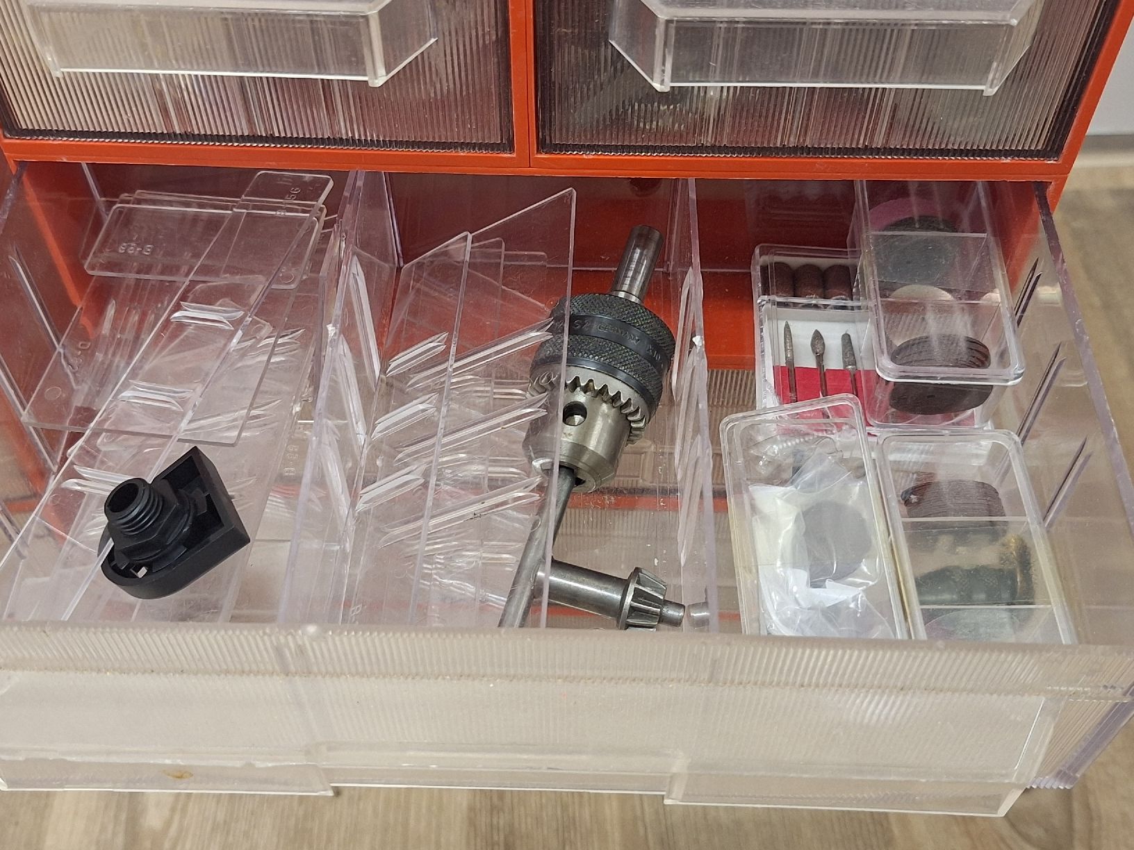 Scaffali: 2x Sortimokasten mit Inhalt – Usato da Grüt (Gossau ZH) venduto da wisdomio7 3