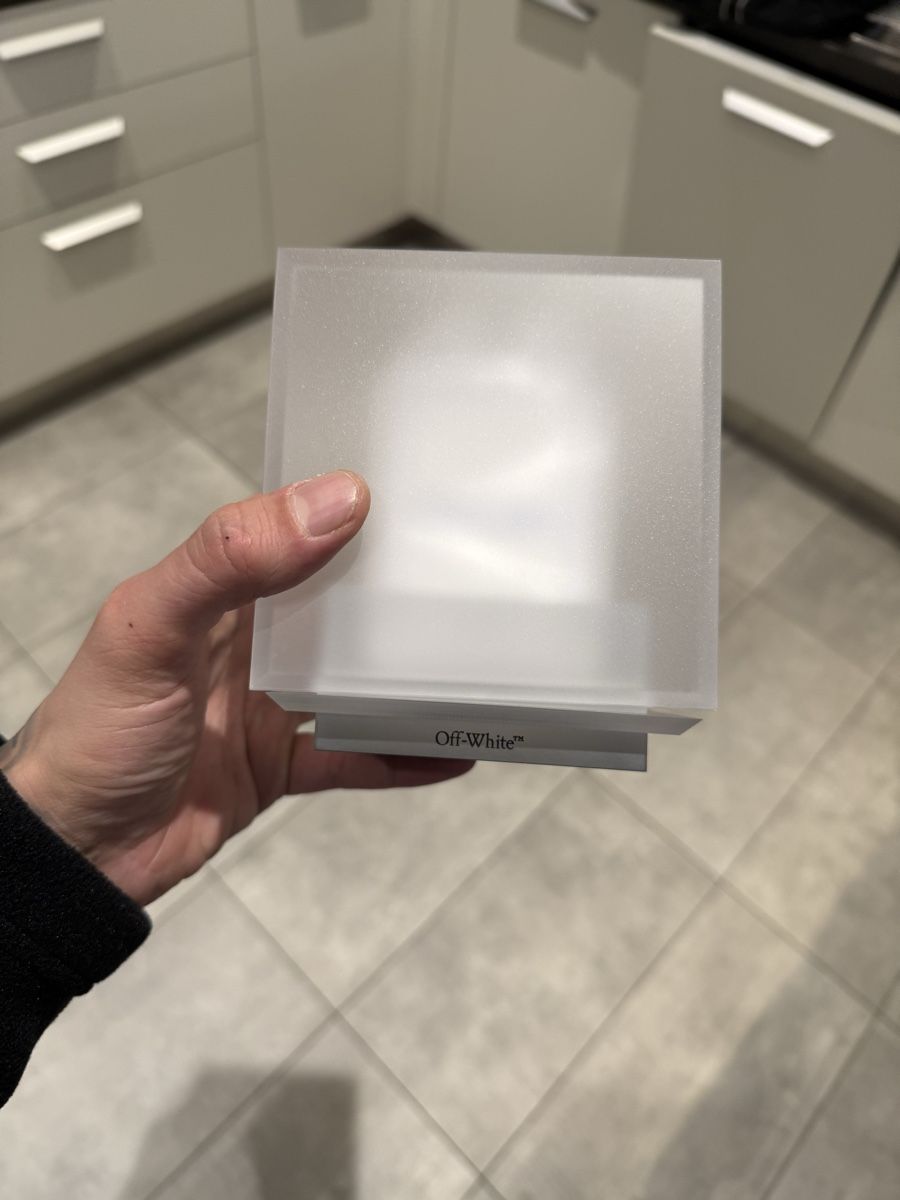 Giochi: Off white cube playing card set new – Nuovo e nell'imballaggio originale da Giubiasco venduto da Darkemperor 3