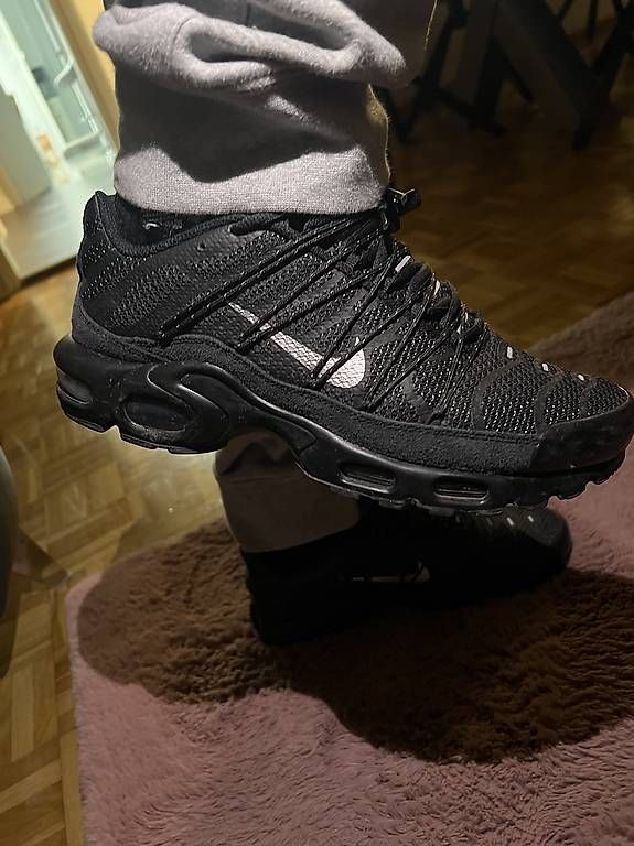 Nike Chaussures hommes: Nike Schuhe – D'occasion à Basel par Tristac