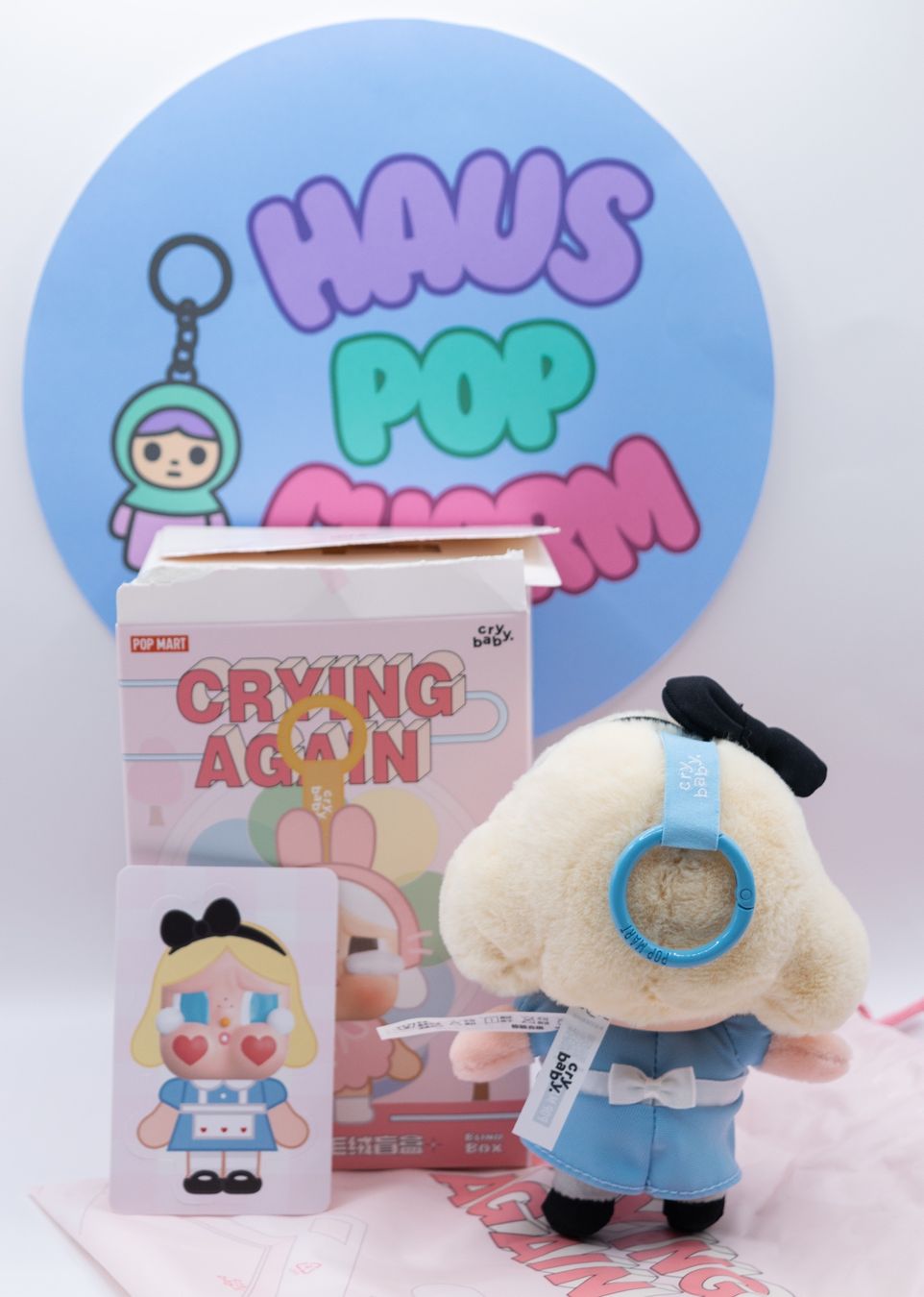 Pop Mart Figuren: POP MART CRYBABY Crying Again Plush SHE'S ALICE – Neu und originalverpackt aus Belmont-Lausanne von HausPopCharm 1